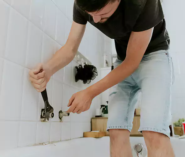 Affordable Bathtub Faucet Replacement in Madera: Choose Experienced Local Technicians