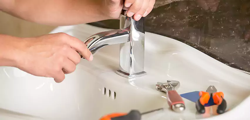 Bathtub Faucet Replacement in Madera