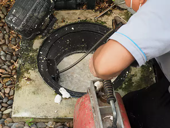 Why Choose Madera's Plumbing for Sewer Line Cleaning in Madera, CA?